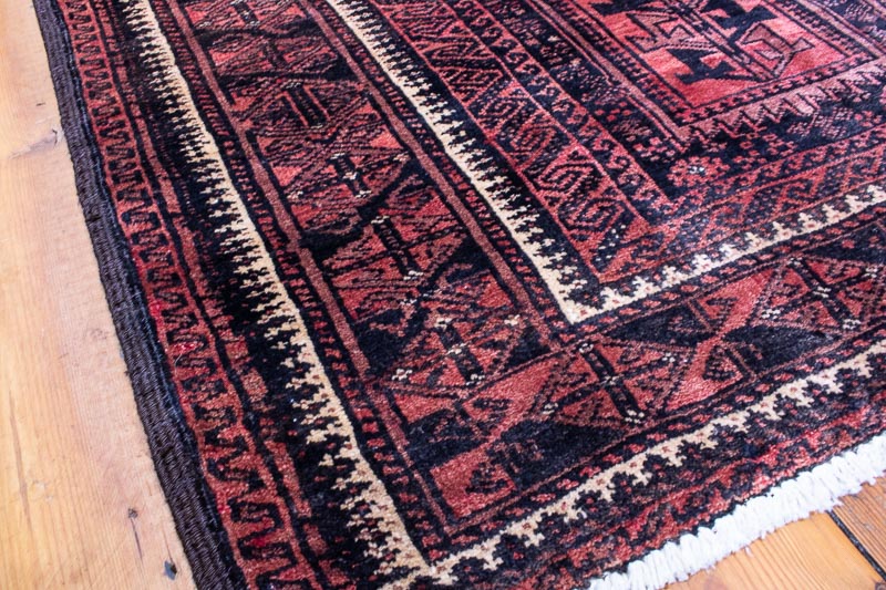 9601 Tribal Persian Baluch Rug 158½x281cm (5.2½ x 9.2½ft)