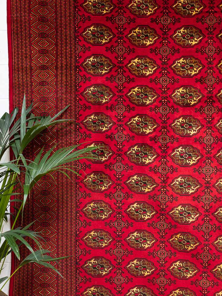 9609 Large Fine Persian Turkoman Carpet 301x376cm (9.10 x 12.4ft)
