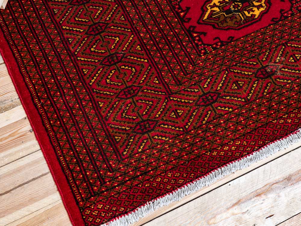 9609 Large Fine Persian Turkoman Carpet 301x376cm (9.10 x 12.4ft)