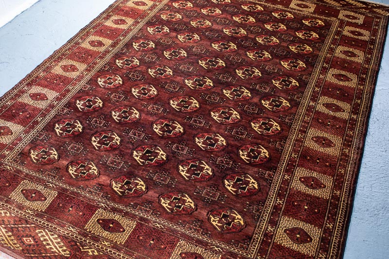 9626 Persian Turkoman Carpet 219x331cm (7.2 x 10.10ft)