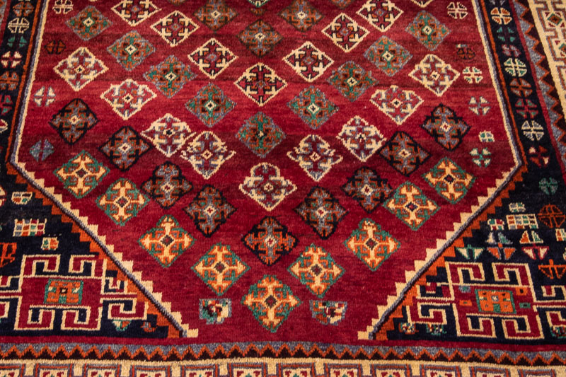 9697 Persian Qashqai Carpet 160x271cm (5.3 x 8.10ft)