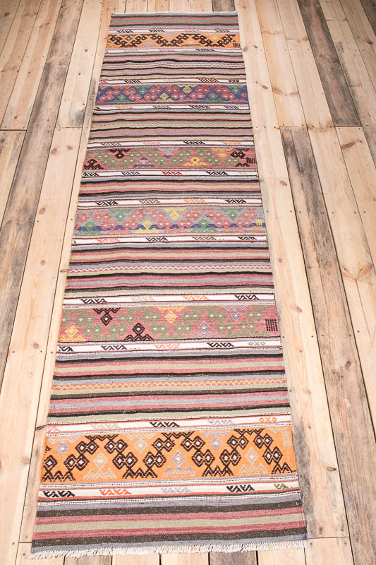 9985 Vintage Turkish Selendi Kilim Runner Rug 76x290cm (2.6 x 9.6ft)