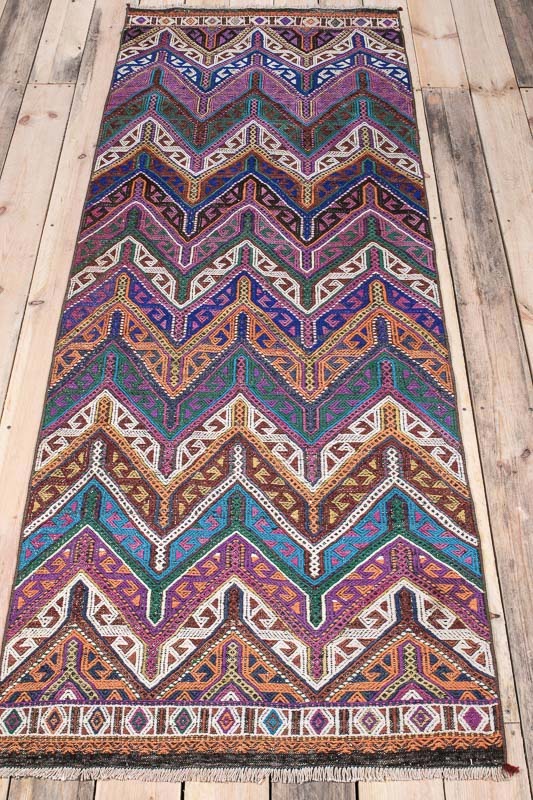 9987 Vintage Turkish Yunt Dagi Kilim Runner Rug 82x227cm (2.8 x 7.5ft)