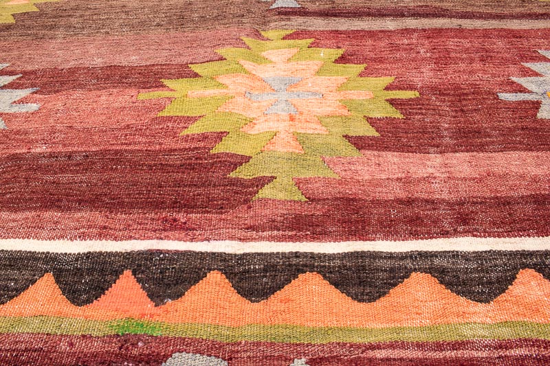 9993 Turkish Vintage Isparta Kilim Rug 182x339cm (5.11 X 11.1ft)