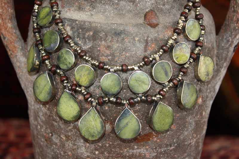 (AN523) Tribal Afghan Semi-Precious Serpentine Necklace