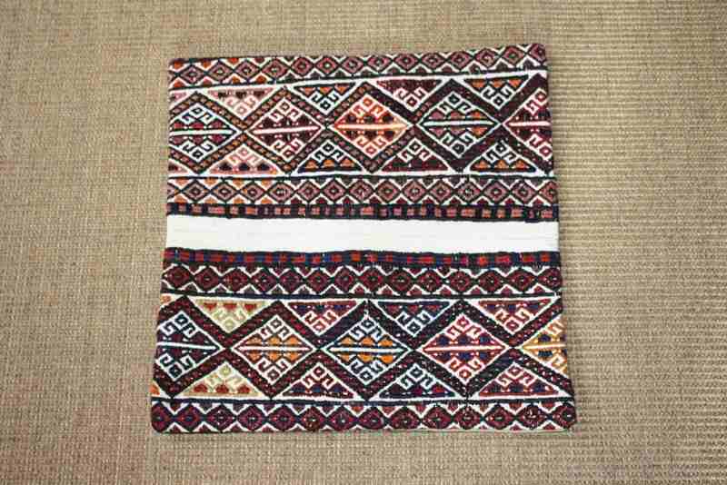 KC797 Turkish Kilim Cushion Cover 40x40cm