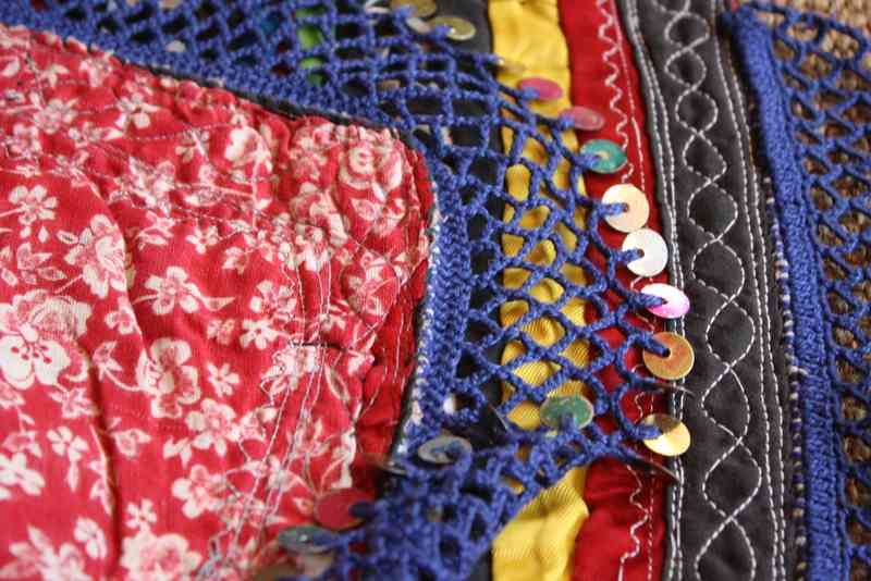 SUZ602 Suzani Embroidery from Uzbekistan 36x36cm