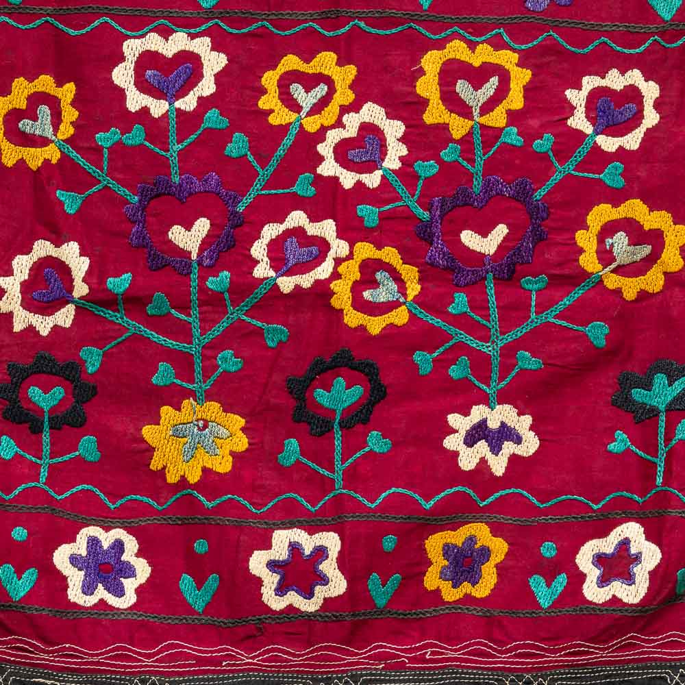 SUZ879 Small Vintage Uzbek Suzani Embroidery 44x58cm (1.5 x 1.11ft)