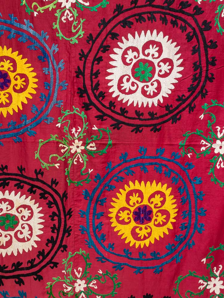 SUZ890 Vintage Uzbek Suzani Embroidered Textile 243x246cm (7.11 x 8.1ft)