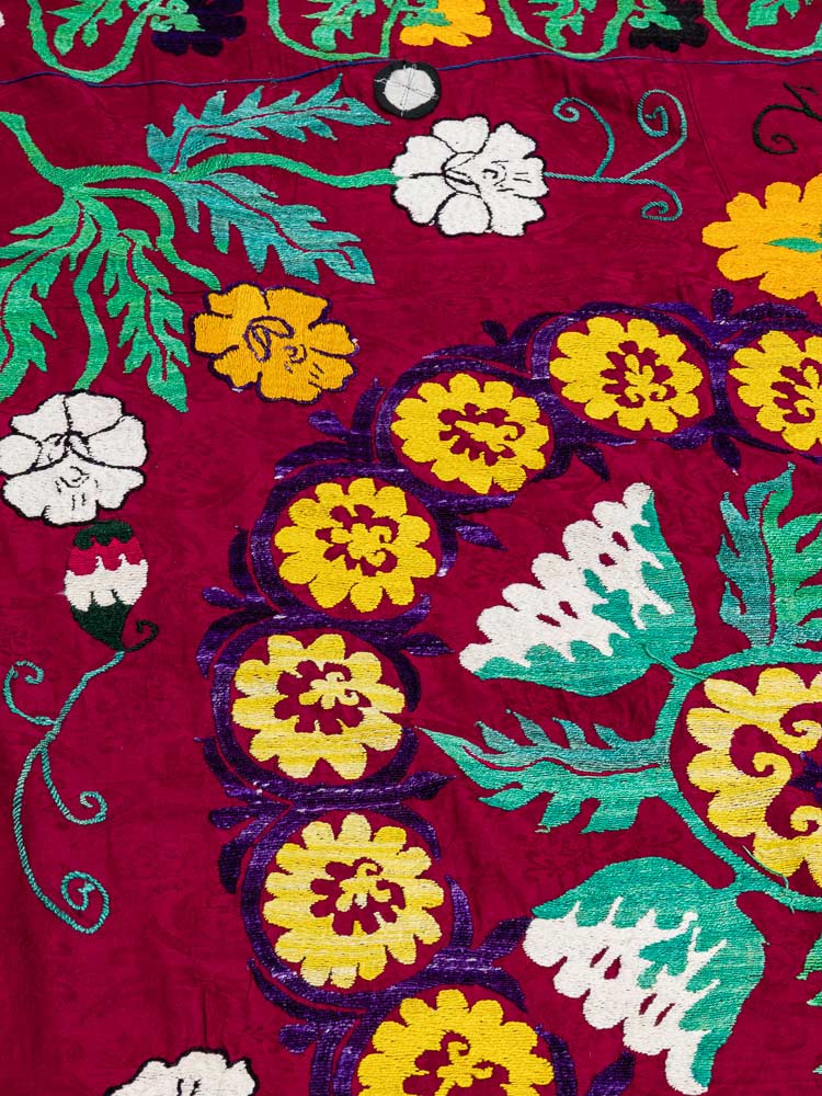 SUZ894 Vintage Uzbek Suzani Embroidered Textile 156x264cm (5.1½ x 8.8ft)