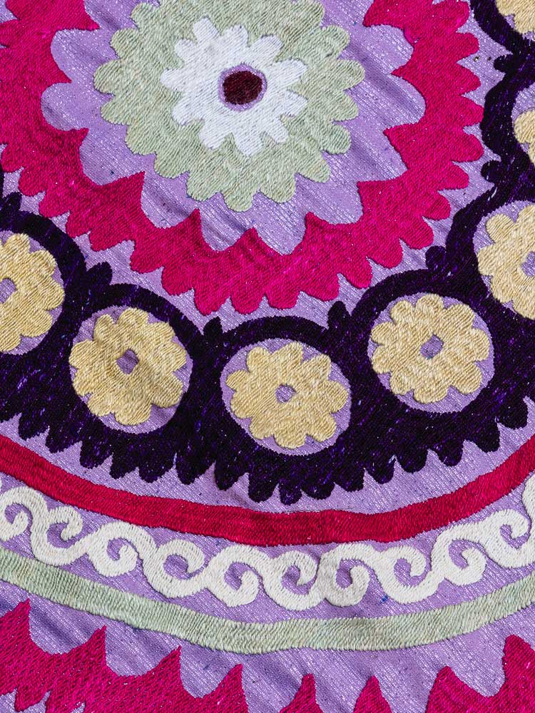 SUZ901 Vintage Purple Uzbek Suzani Embroidered Textile 144x205cm (4.8½ x 6.8½ft)