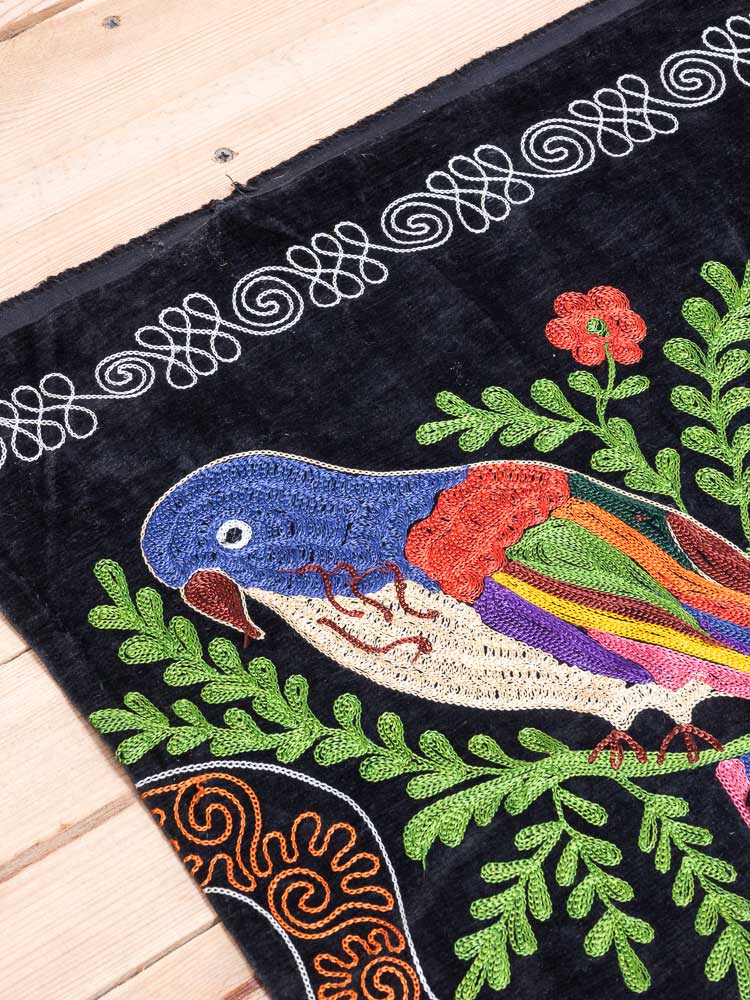 SUZ903 Long Black Velvet Vintage Uzbek Bird Suzani Pelmet Textile 53x378cm (1.9 x 12.5ft)