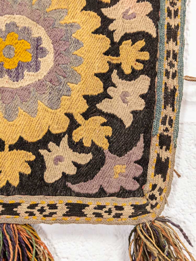 SUZ916 Vintage Afghan Suzani Embroidery 24x25cm (0.8 x 0.8ft)