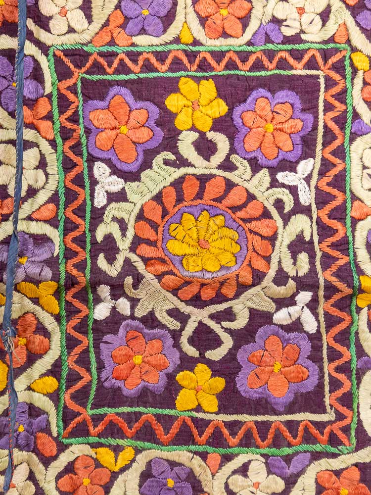SUZ917 Vintage Afghan Suzani Embroidery 35x41cm (1.1 x 1.4ft)